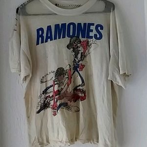 True vintage RAMONES 1979-1981 t-shirt Arturo Vega